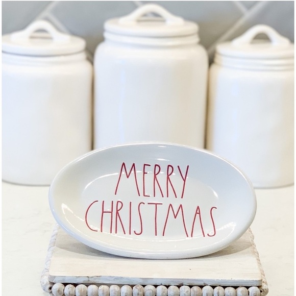 Rae Dunn “Merry Christmas” ceramic plates. - Picture 4 of 15
